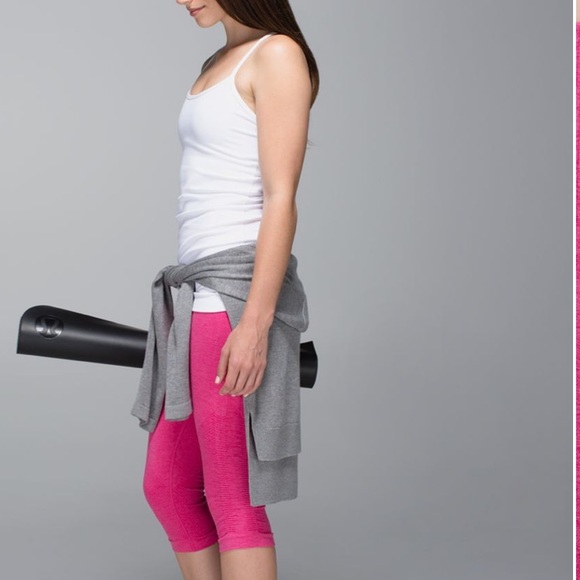 lululemon athletica Other - Lululemon Ruched cropped leggings🛍🛍🛍🛍